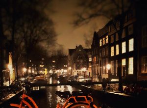 Amsterdam like a local - am besten bei Nacht!