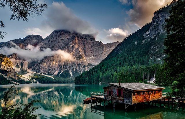 Pragser Wildsee, Bild von David Mark, Pixabay - auf planative.net