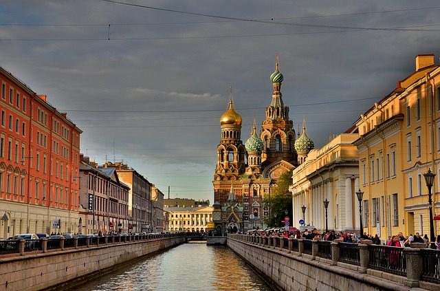 Top Sehenswürdigkeiten von St. Petersburg auf einem Blick (c) Georg11