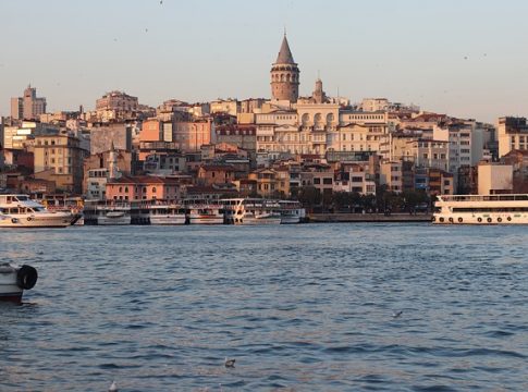Top Sehenswürdigkeiten von Istanbul auf einem Blick (c)smuldur