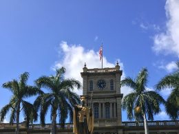 Die Statue von Hawaiis König Kamehameha, bekannt aus der Serie Hawaii Five-O, Bild von Akiko_Y-Pixabay