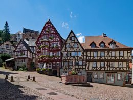 Marktplatz vn Miltenberg - einer der schönsten Orte Bayerns laut Planative. Bild von Lapping / Pixabay