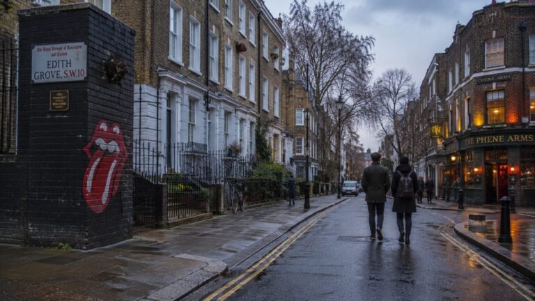 Historische Wohnstraße in Chelsea London mit Bezug zu den frühen Rolling Stones