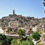 Matera in Apulien als Schauplatz für James Bond 007 - Bild von Renzo Lapina auf Pixabay